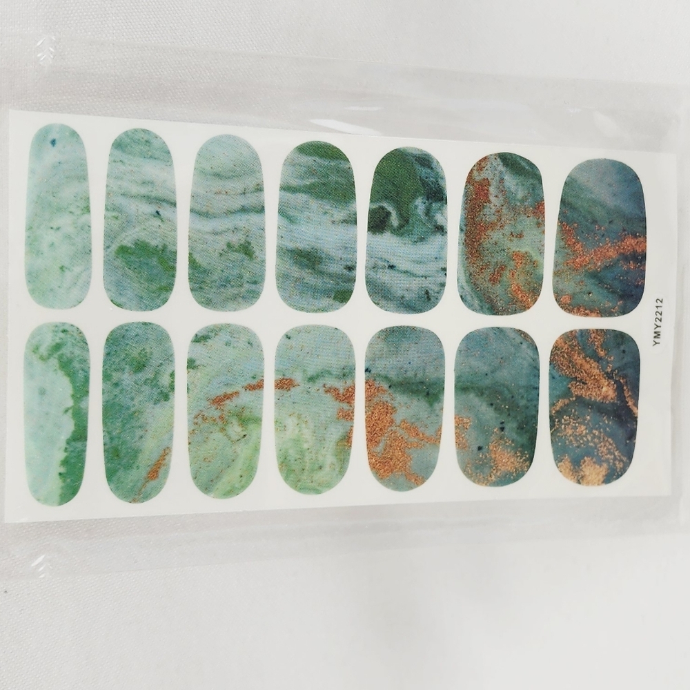 3 FOR $13 🔥 Trendy Self Adhesive Nails Wrap